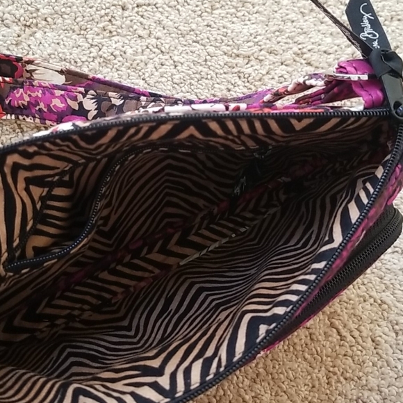 VERA BRADLEY Pink Multi Print Zippered Bag - Picture 4 of 8